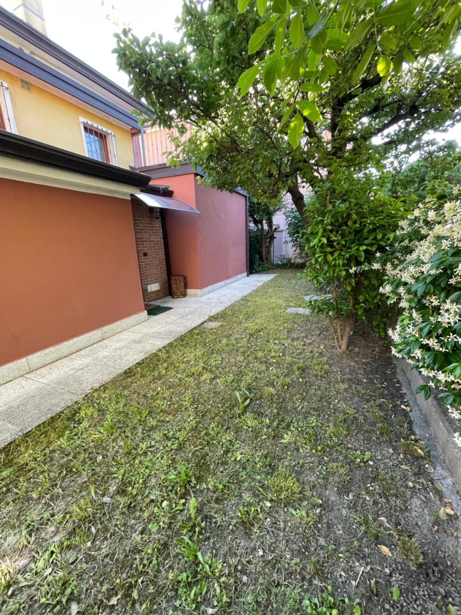 Garden Love Venice ميستر المظهر الخارجي الصورة